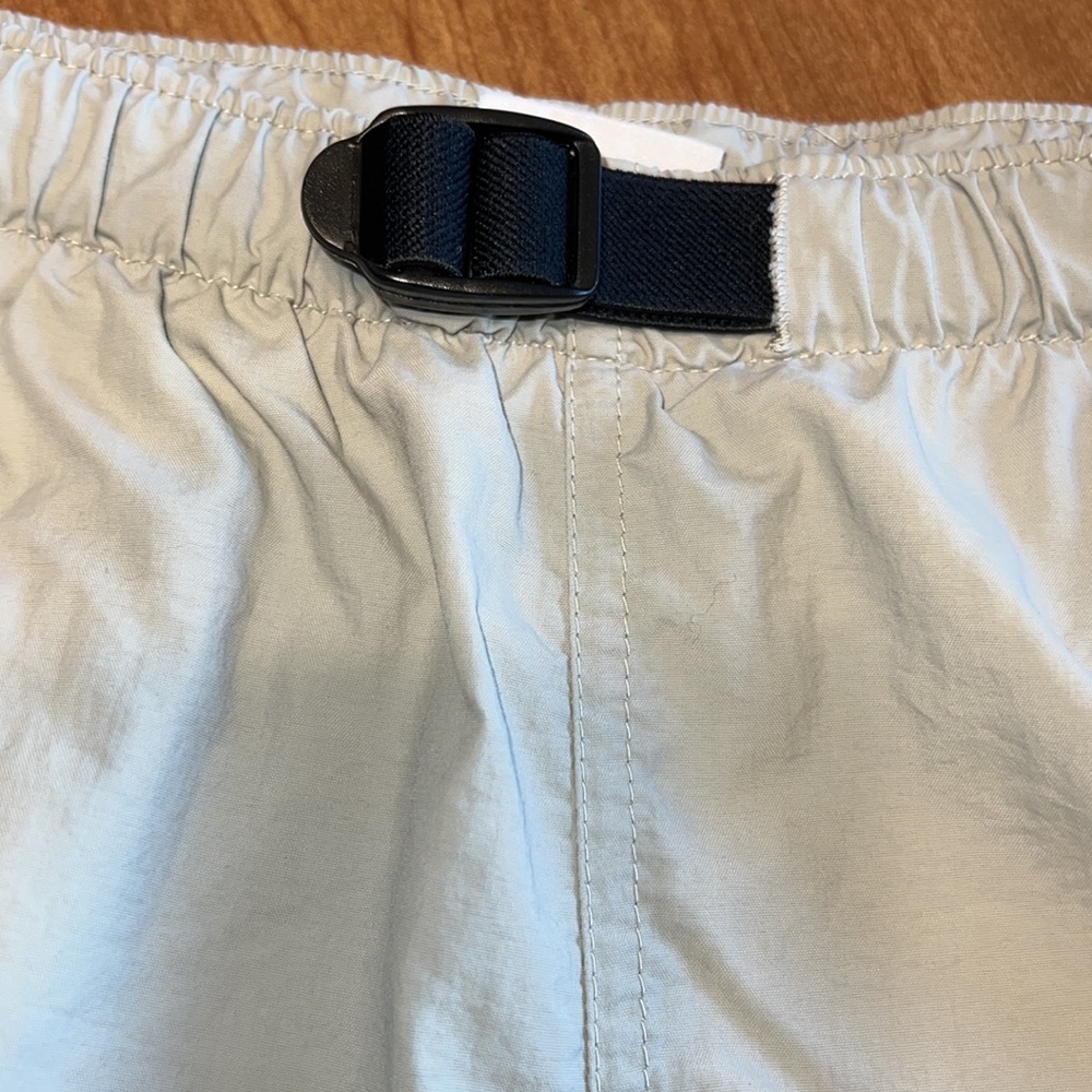 Columbia Nylon Adjustable Waist Tan Shorts Size Large - Picture 3 of 6